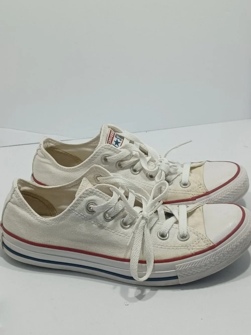 Converse All Star Low Top White with Red and Blue Stripe Size 6 Men, 8 Women L